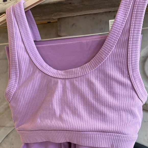 Purple ALO XS set with matching leggings - Picture 2 of 3